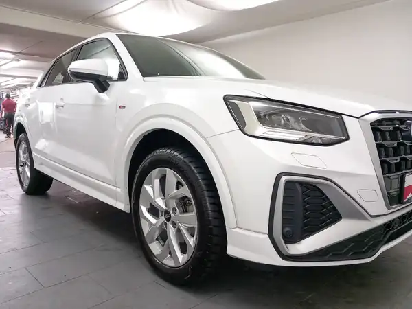 AUDI Q2 (14/17)