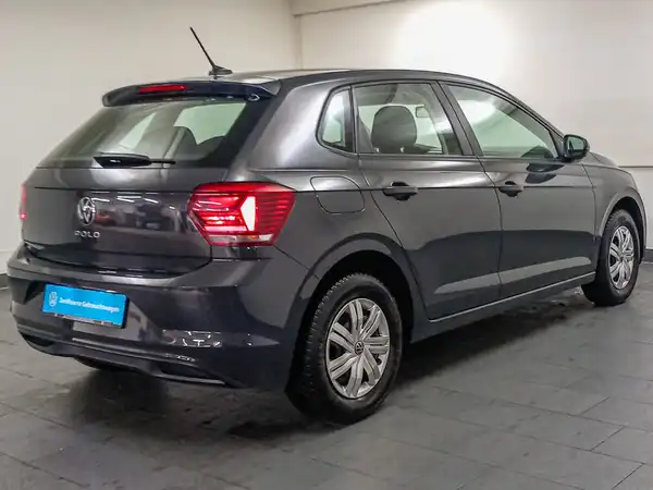 VW POLO (8/18)