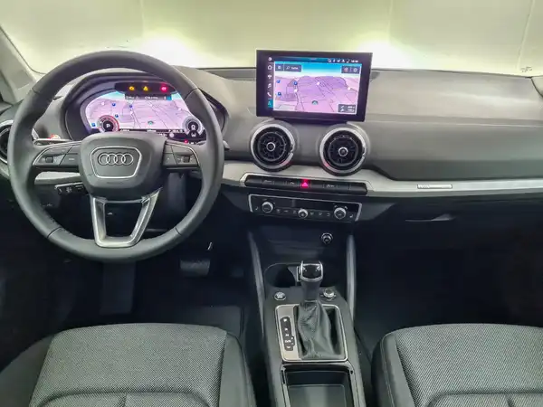 AUDI Q2 (11/19)