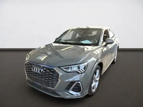 AUDI Q3 SPORTBACK (1/5)