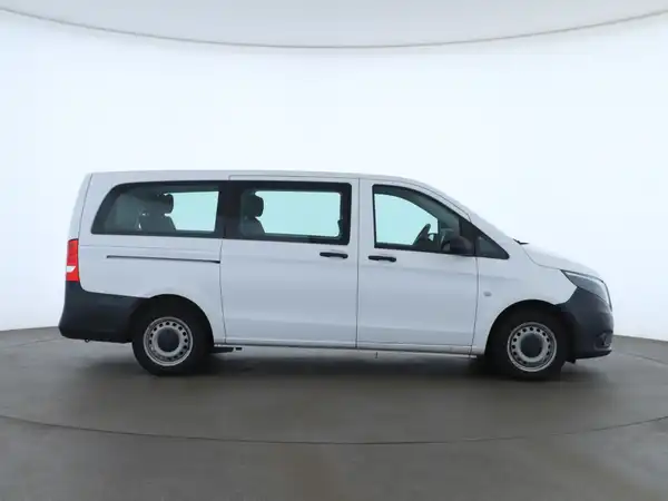 MERCEDES-BENZ VITO (20/30)