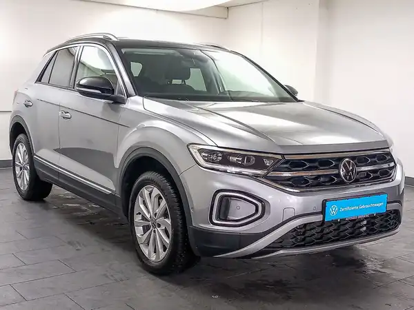 VW T-ROC (4/16)