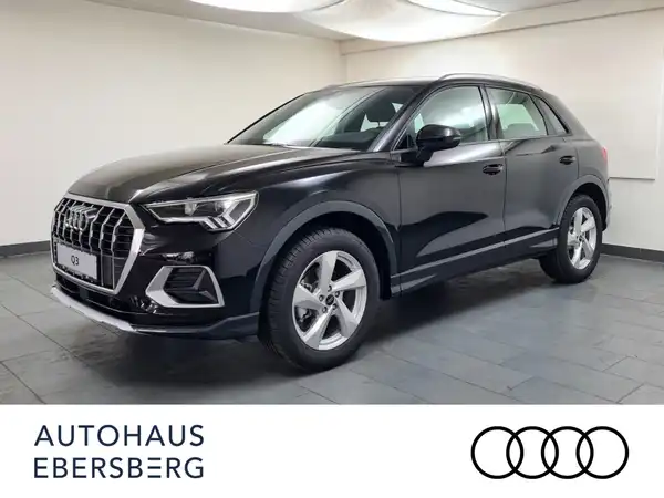 AUDI Q3 (2/18)