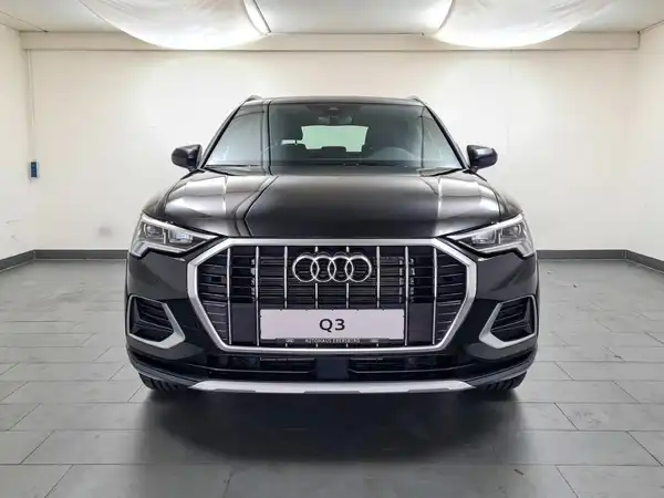 AUDI Q3 (3/18)