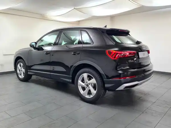 AUDI Q3 (5/18)