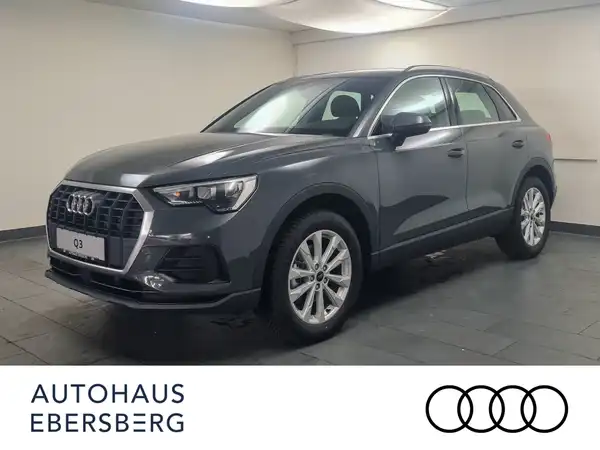 AUDI Q3 (2/18)