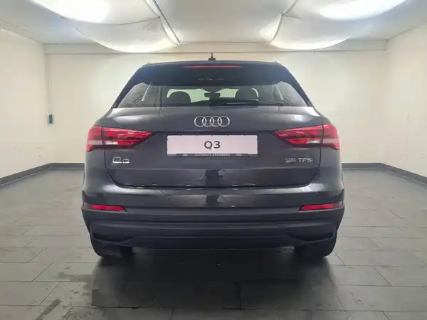 AUDI Q3 (6/18)