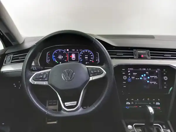 VW PASSAT ALLTRACK (11/19)