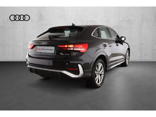 AUDI Q3 SPORTBACK (3/5)