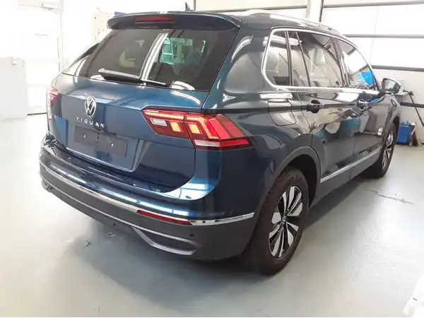 VW TIGUAN (3/13)