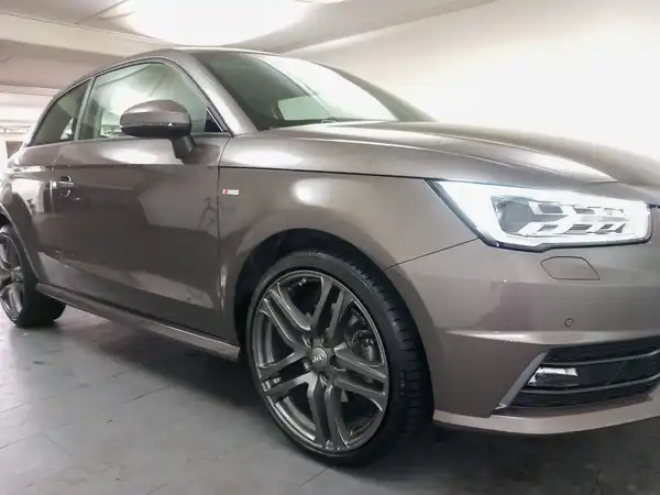 AUDI A1 (14/17)