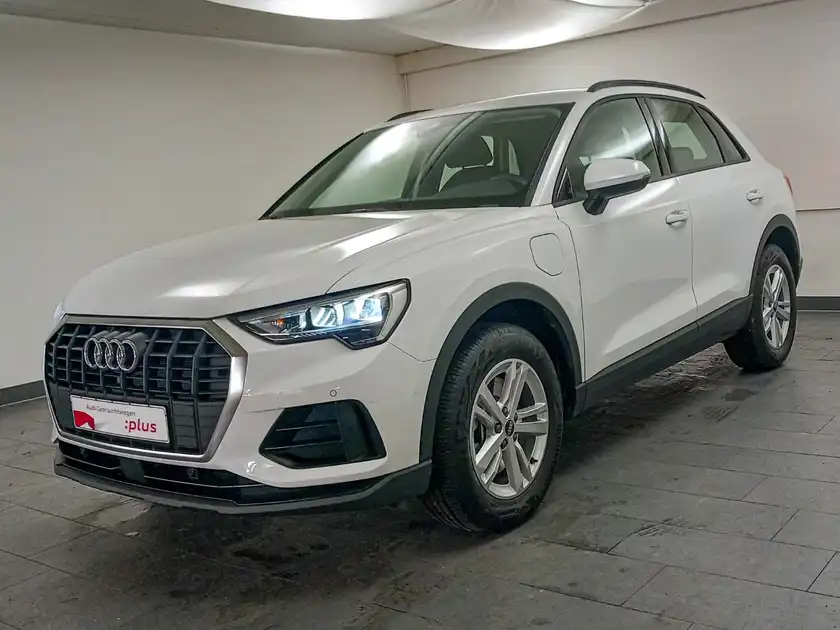 AUDI Q3 (1/20)