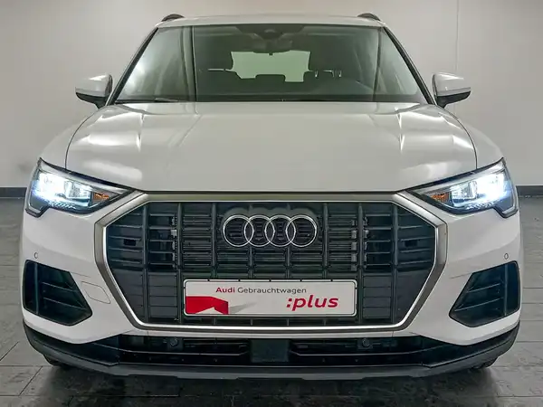 AUDI Q3 (3/20)