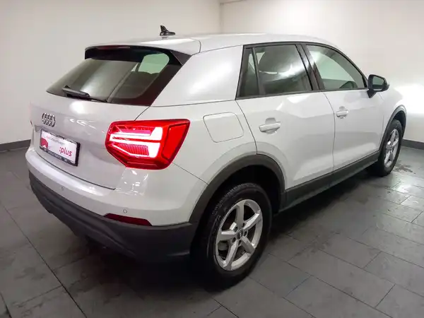 AUDI Q2 (17/18)