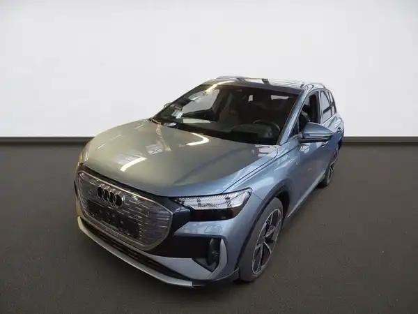 AUDI Q4 (1/7)