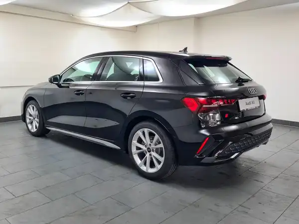 AUDI A3 SPORTBACK (5/17)