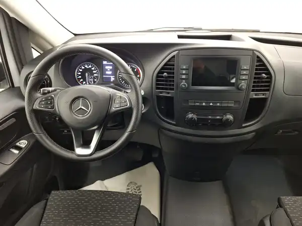 MERCEDES-BENZ VITO (16/30)