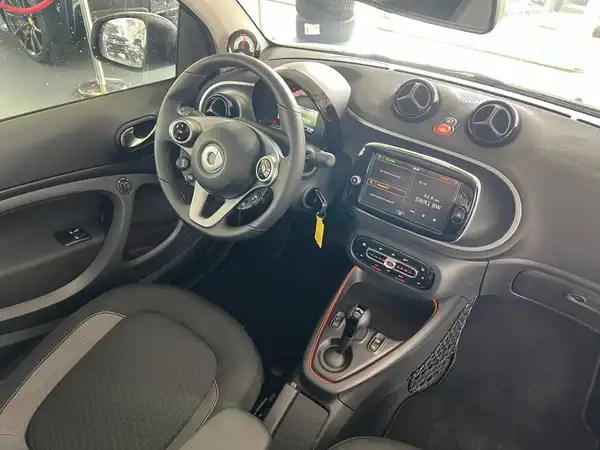 SMART FORTWO (8/21)