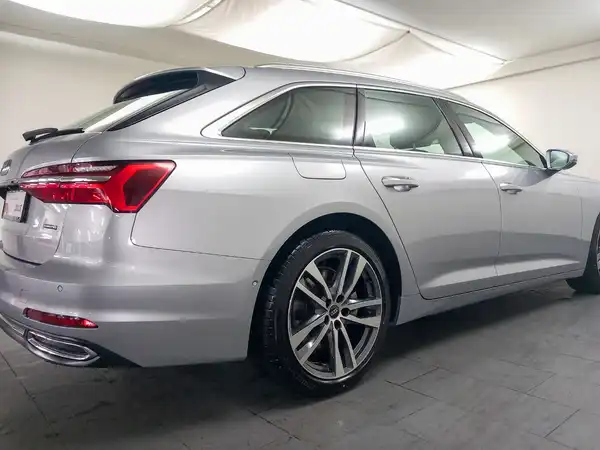 AUDI A6 AVANT (13/18)