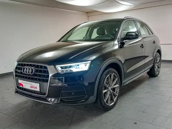 AUDI Q3 (1/20)