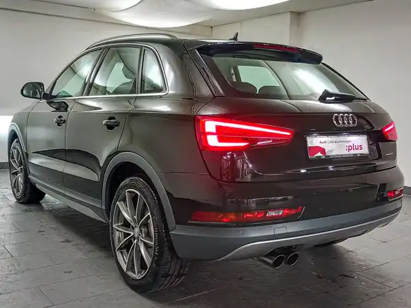 AUDI Q3 (5/20)