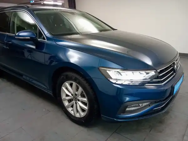 VW PASSAT VARIANT (18/21)