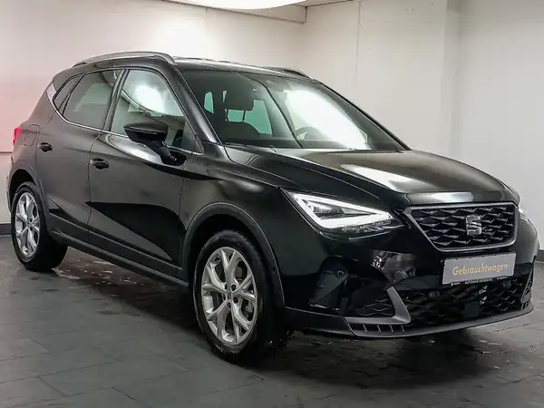 SEAT ARONA (4/17)