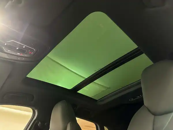 AUDI Q8 (23/23)