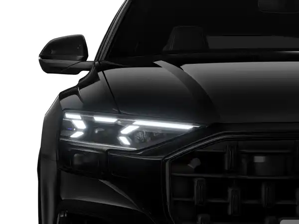 AUDI Q8 (8/8)