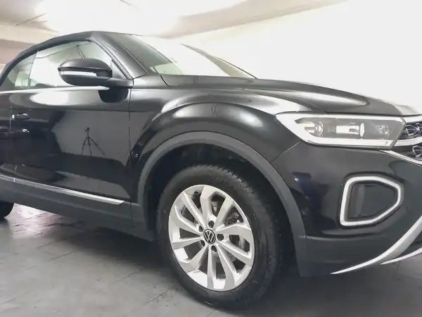 VW T-ROC CABRIOLET (14/17)