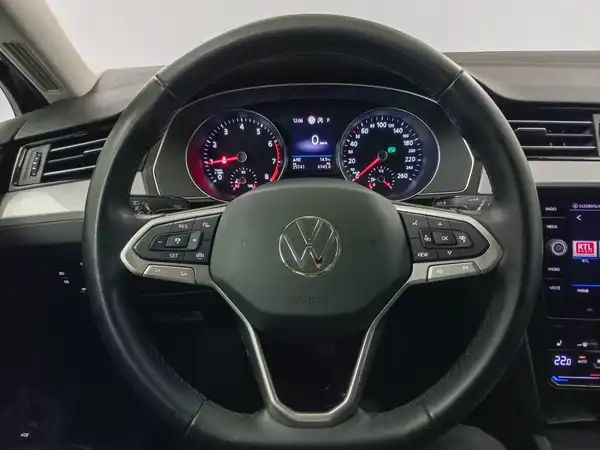 VW PASSAT VARIANT (12/19)