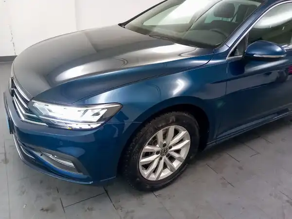 VW PASSAT VARIANT (16/19)