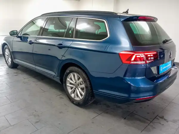 VW PASSAT VARIANT (5/19)