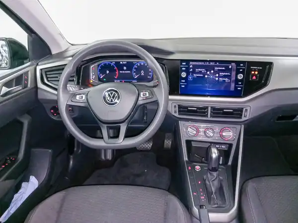 VW POLO (14/16)