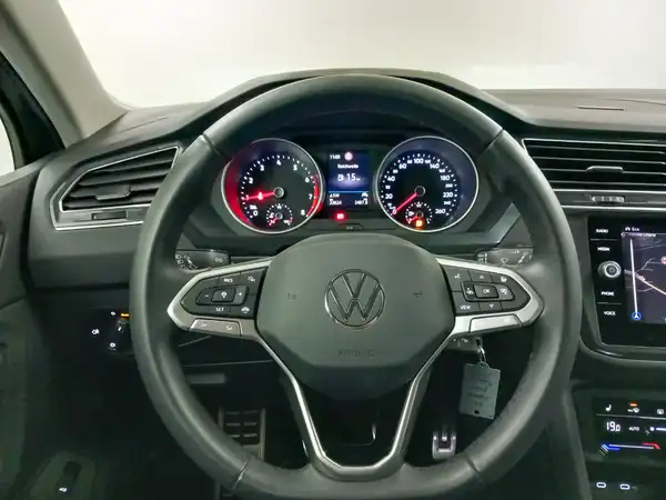 VW TIGUAN (11/19)