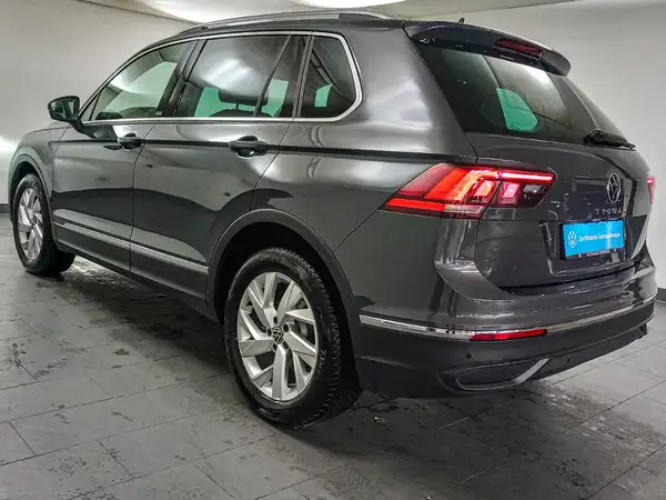 VW TIGUAN (5/19)