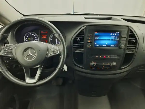 MERCEDES-BENZ VITO (2/30)