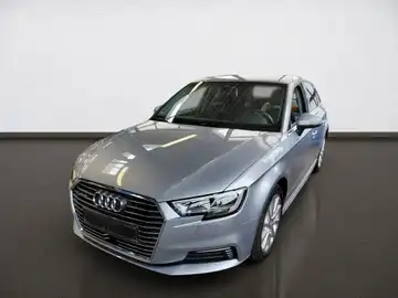 AUDI A3 SPORTBACK (1/4)