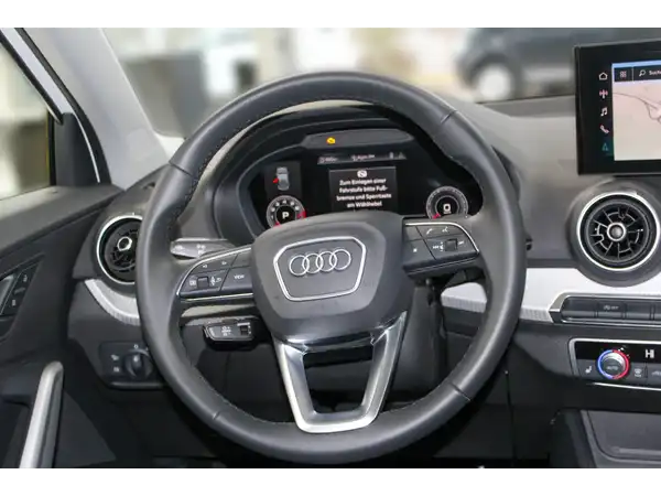 AUDI Q2 (11/18)