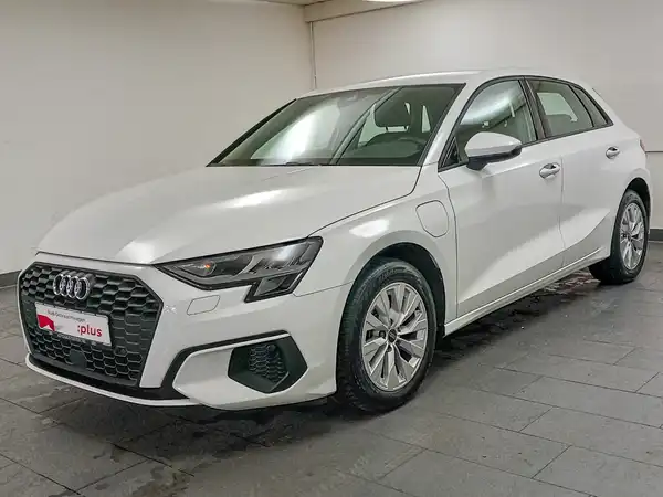 AUDI A3 SPORTBACK (1/20)