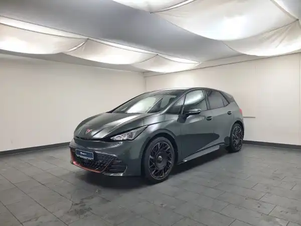 CUPRA BORN (2/16)