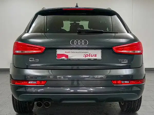 AUDI Q3 (6/21)