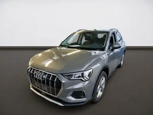 AUDI Q3 (1/5)