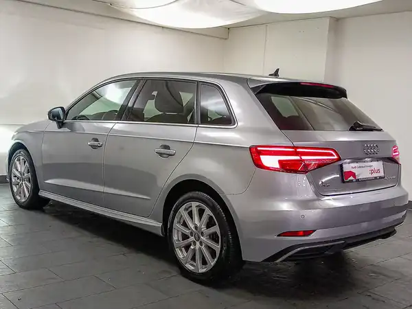 AUDI A3 SPORTBACK (5/16)