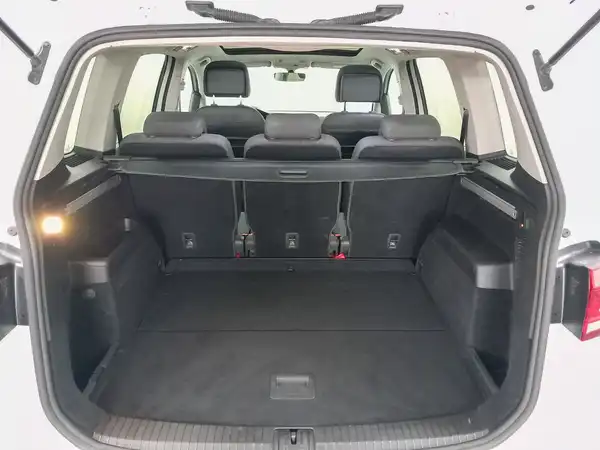 VW TOURAN (14/17)