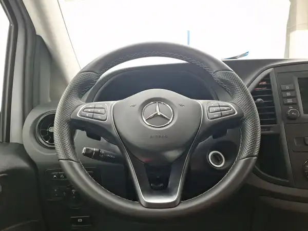 MERCEDES-BENZ VITO (7/15)