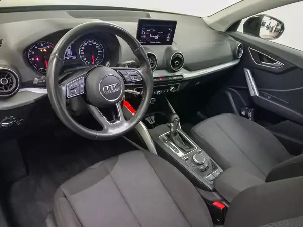 AUDI Q2 (9/22)