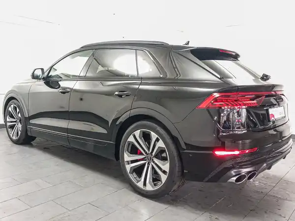 AUDI SQ8 (5/16)