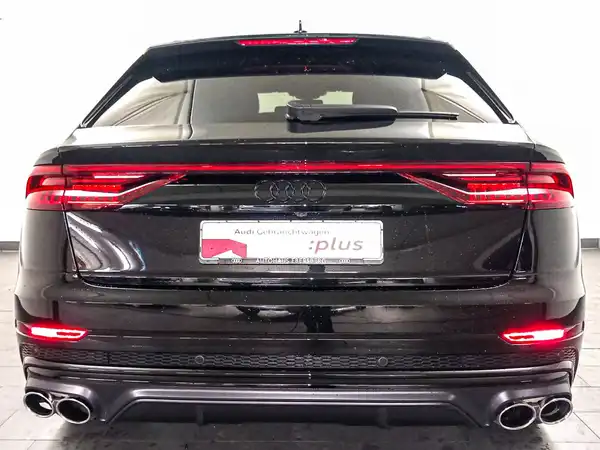 AUDI SQ8 (6/16)