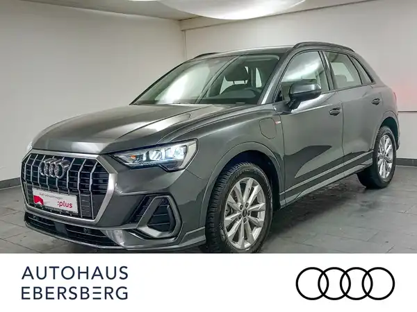 AUDI Q3 (2/19)